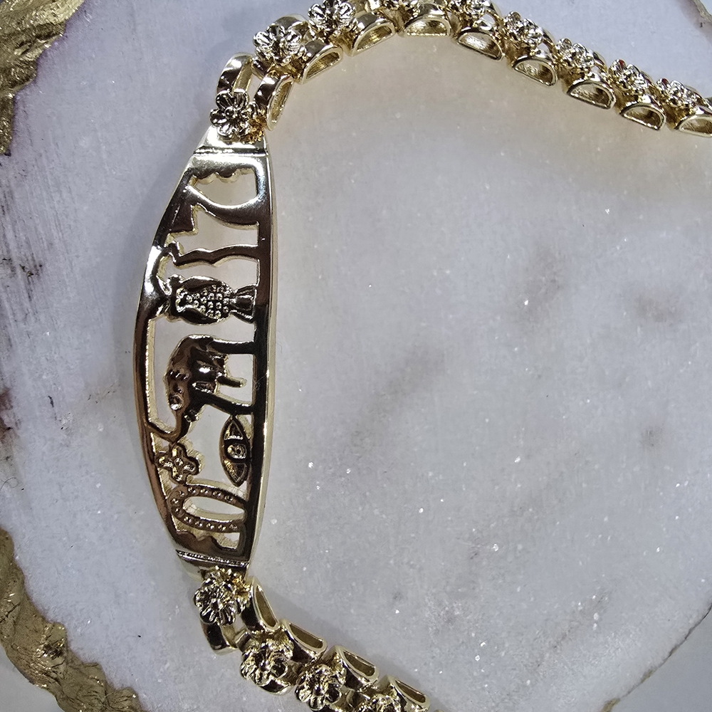 Elegant Gold Women's Bracelet